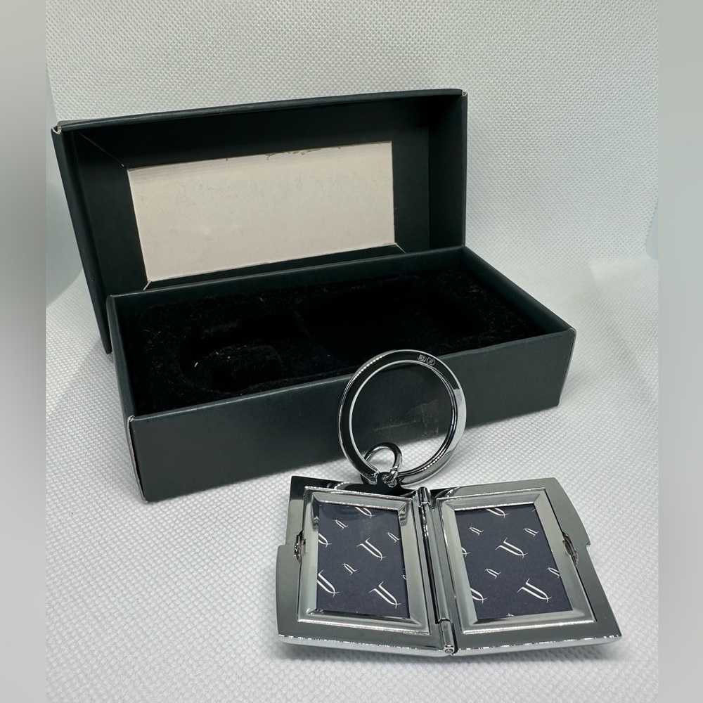 DOUBLE PHOTO KEY RING (Keychain) with engraved